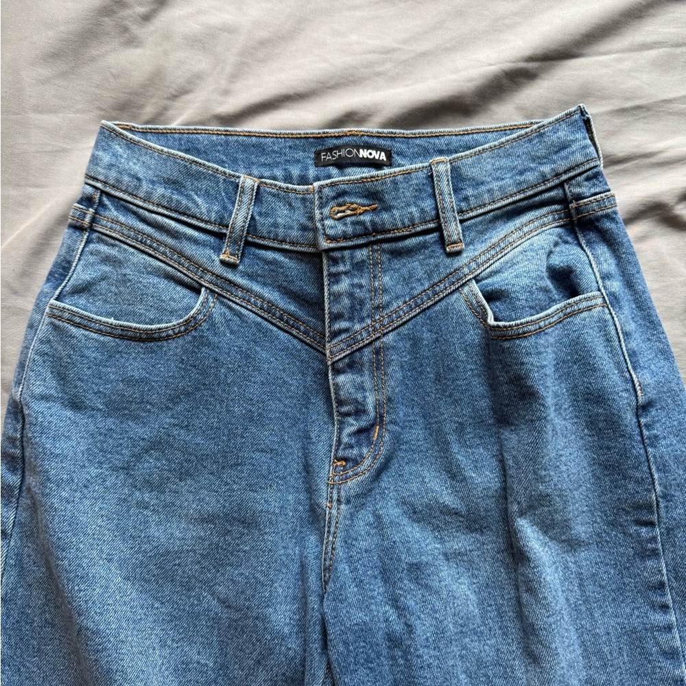 Fashion Nova Size 5 High Rise Denim Jeans